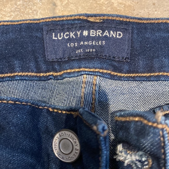 Lucky Brand The Bermuda Shorts - Picture 5 of 10